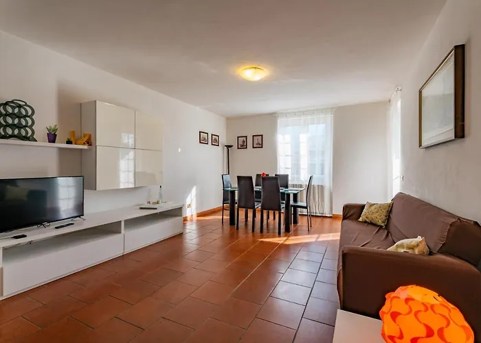 Mary Rose * Oliveto Lario