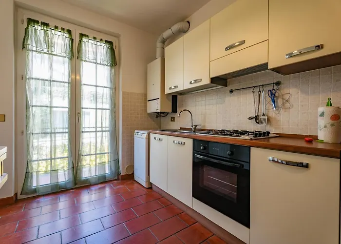 Mary Rose Oliveto Lario