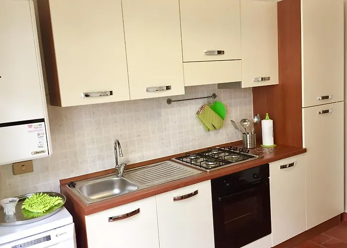 Mary Rose Apartman *