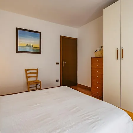 Mary Rose * Oliveto Lario